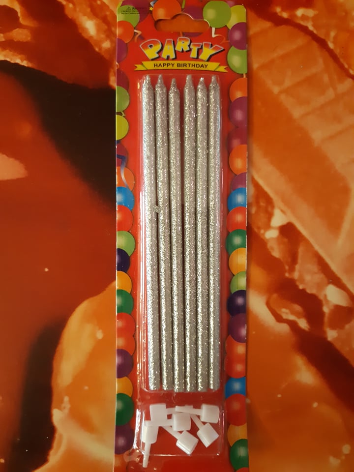 Дълги сребърни свещи